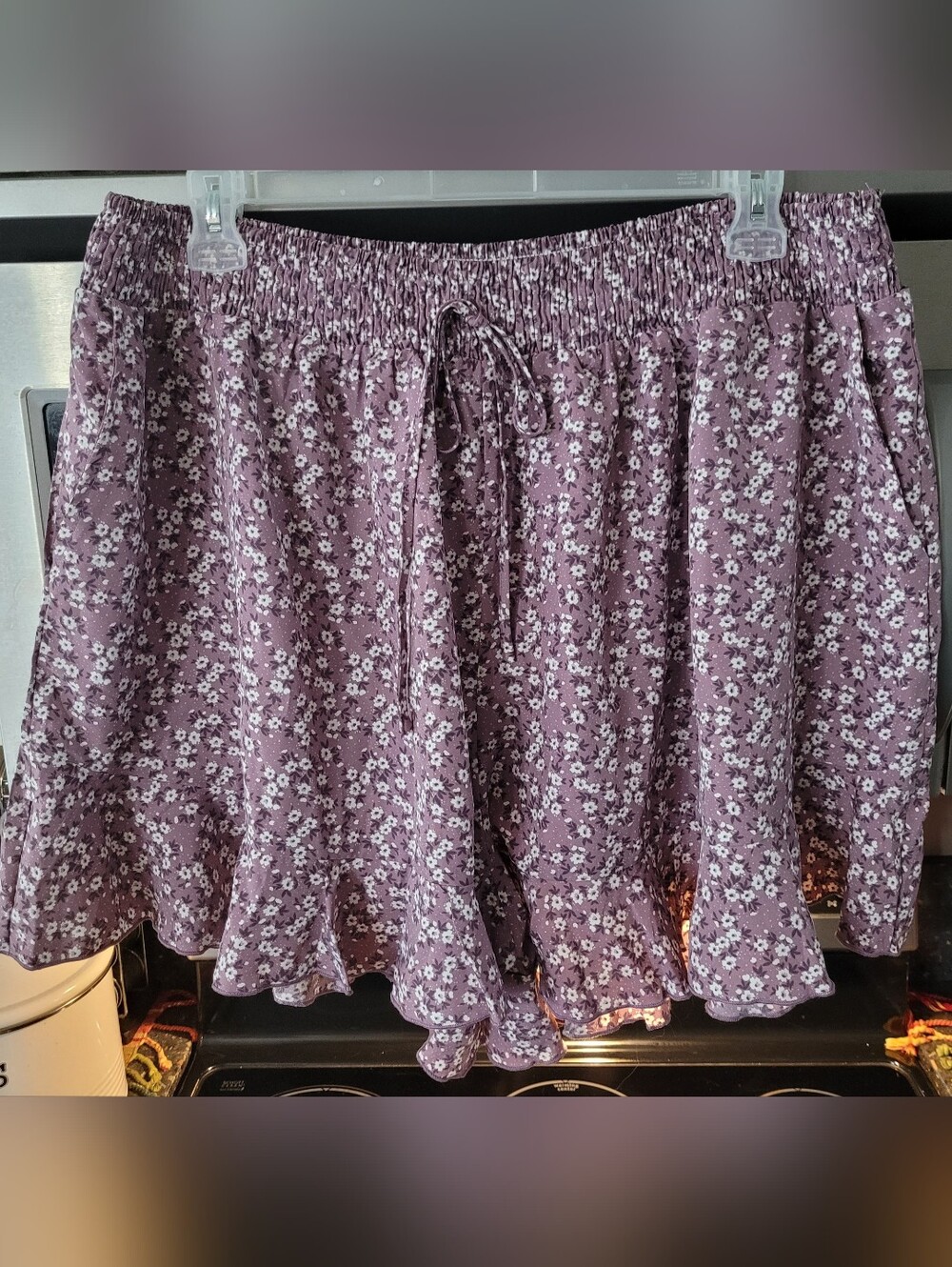 BloomChic Mauve Floral Ruffle Hem Short